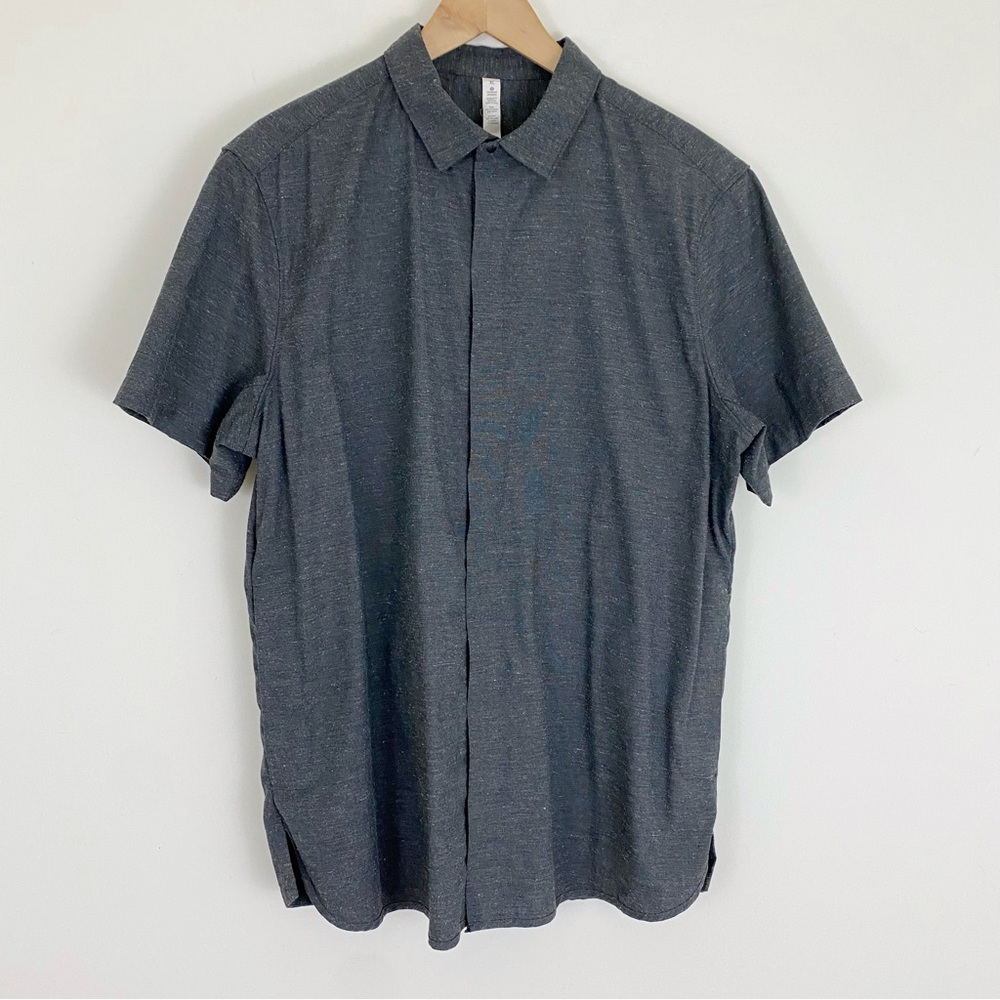 lululemon athletica Gray Casual Snap Button short sleeve Shirt